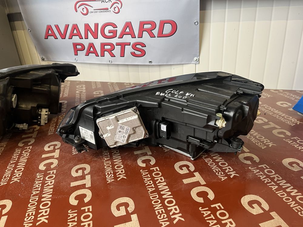 Фар Volkswagen Golf 7 Full LED