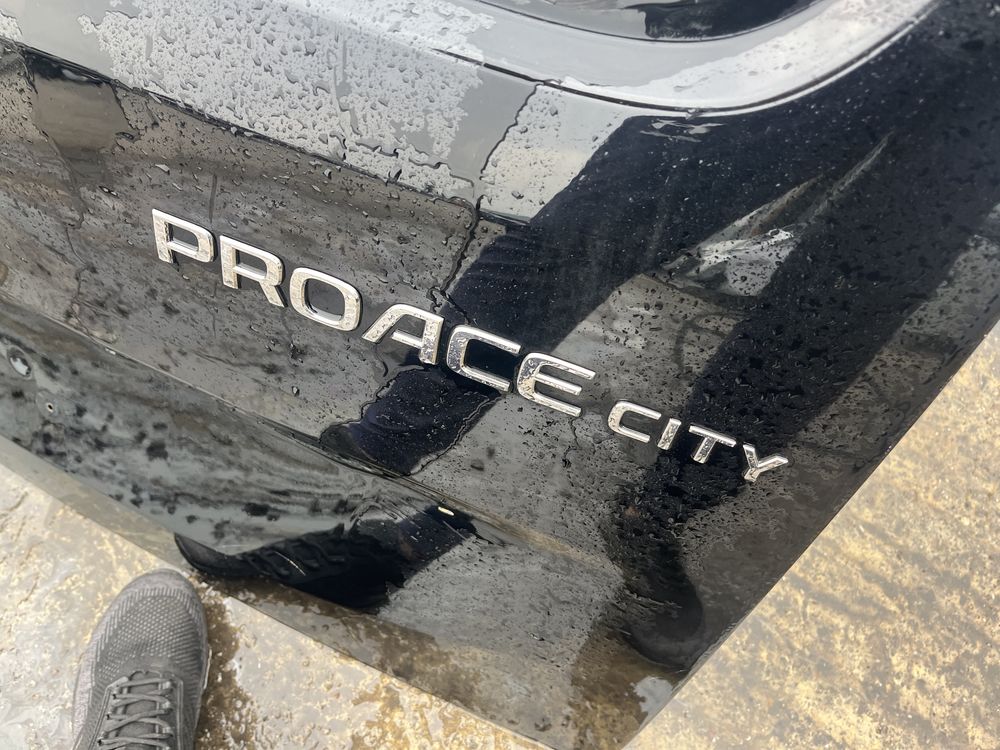 Капак/багажник Toyota Proace