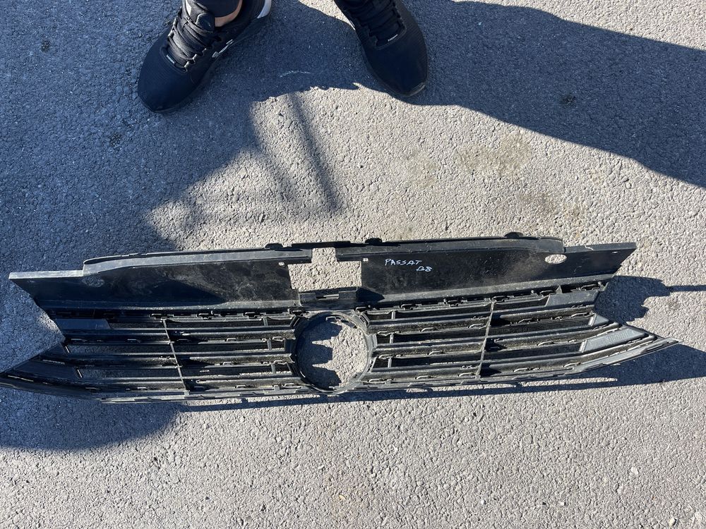 Решетка Volkswagen Passat B8 2бр