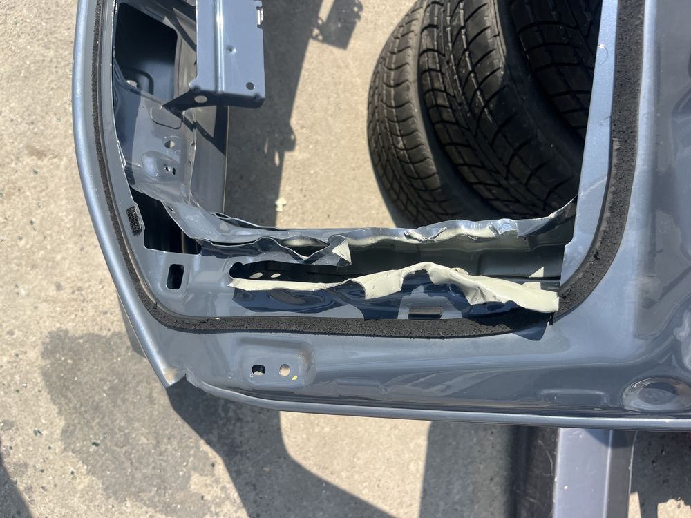 Капак BMW X1 2024г