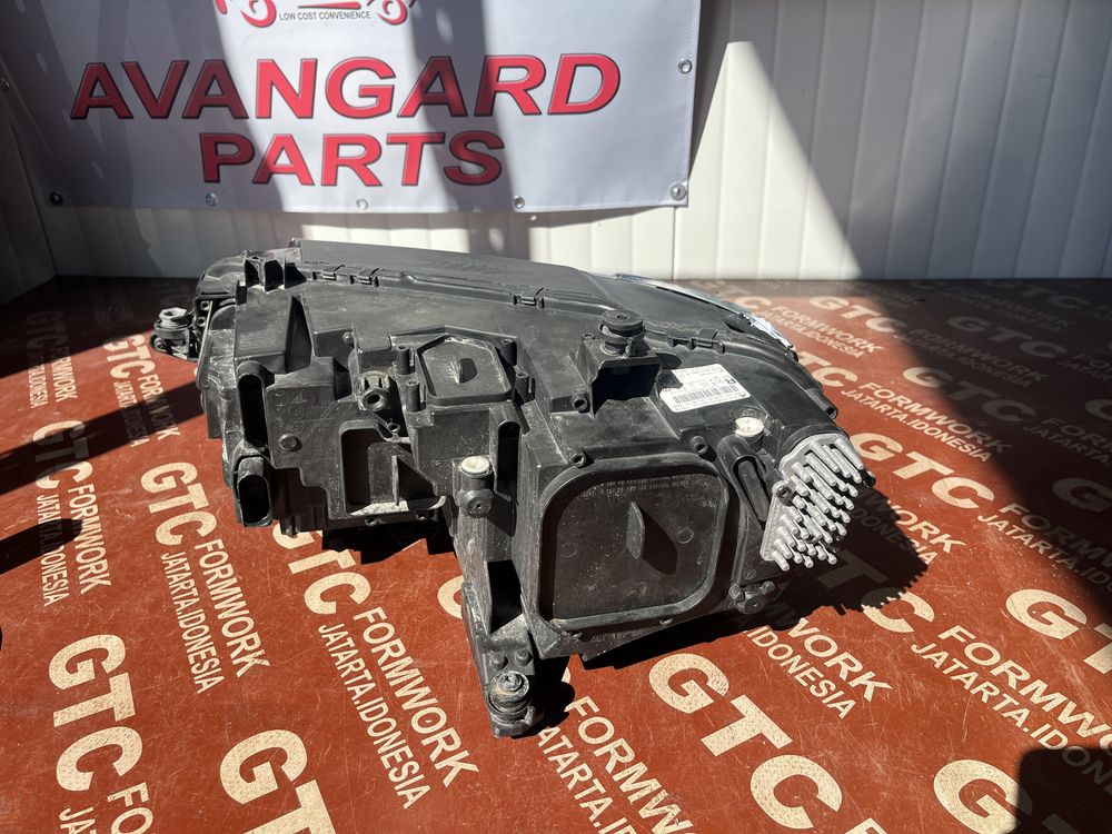 Фар Volkswagen Tiguan Full Led 16-