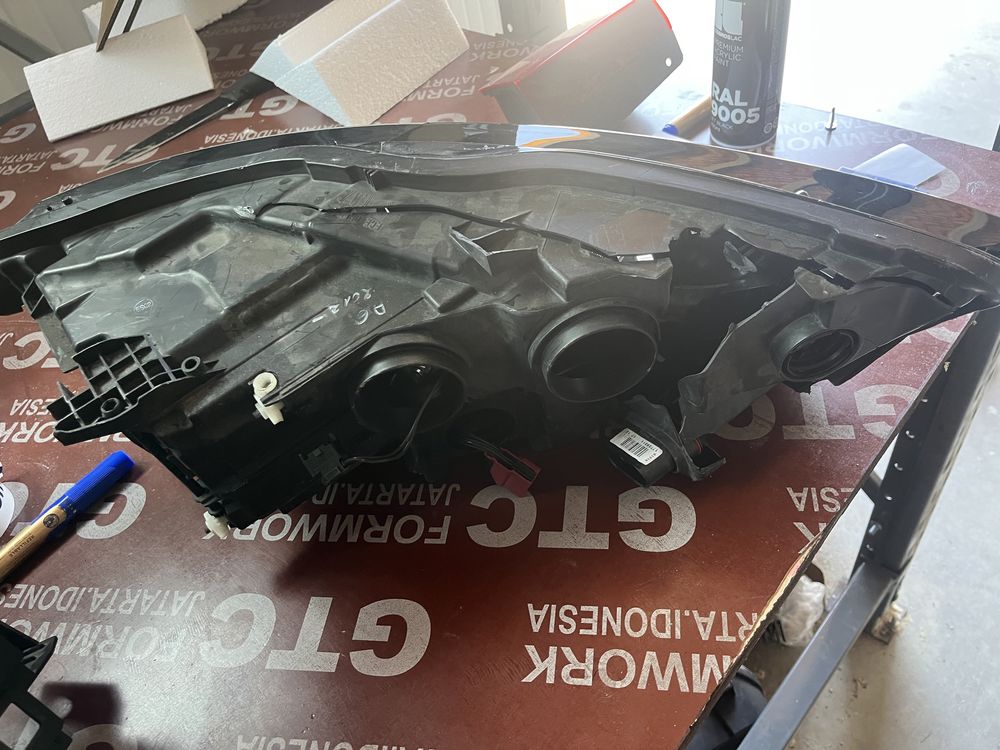 Фар Audi A6 2014-