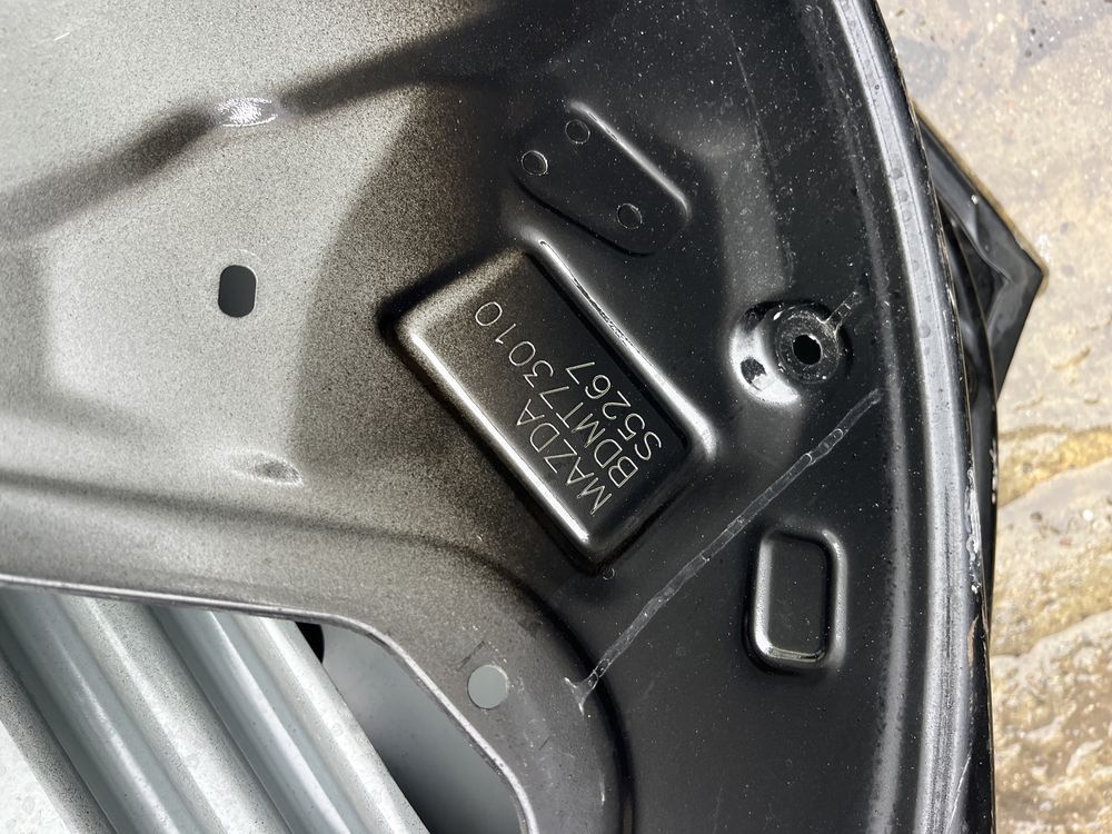 Врата Mazda 3 2019г