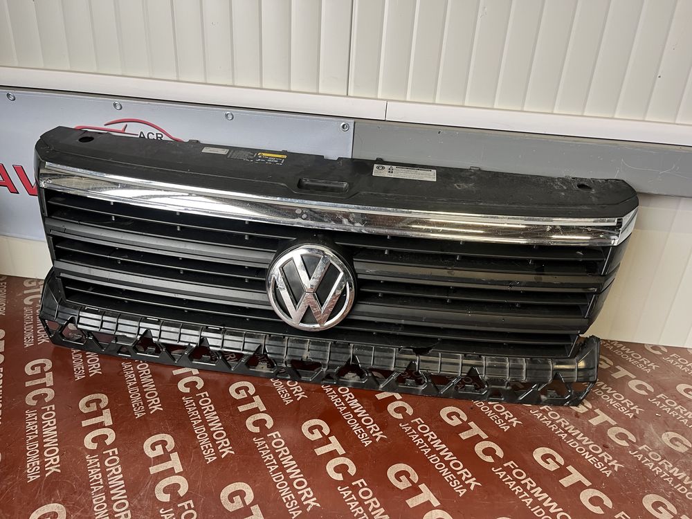 Решетка Volkswagen Crafter 2017-