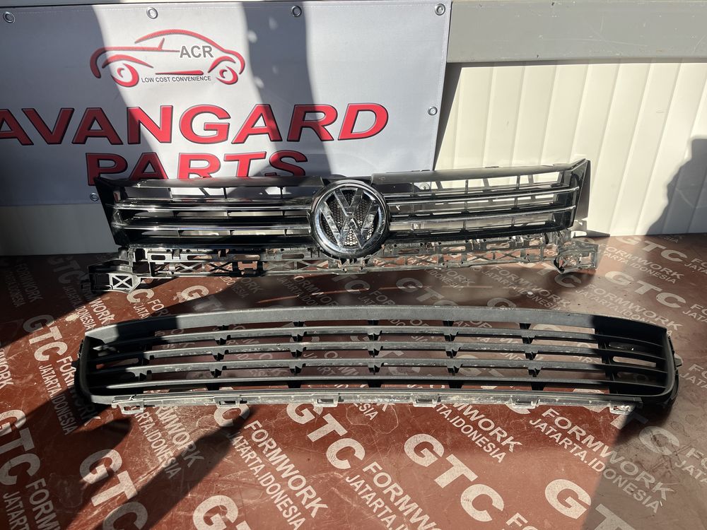 Решетка Volkswagen Tiguan 2010-