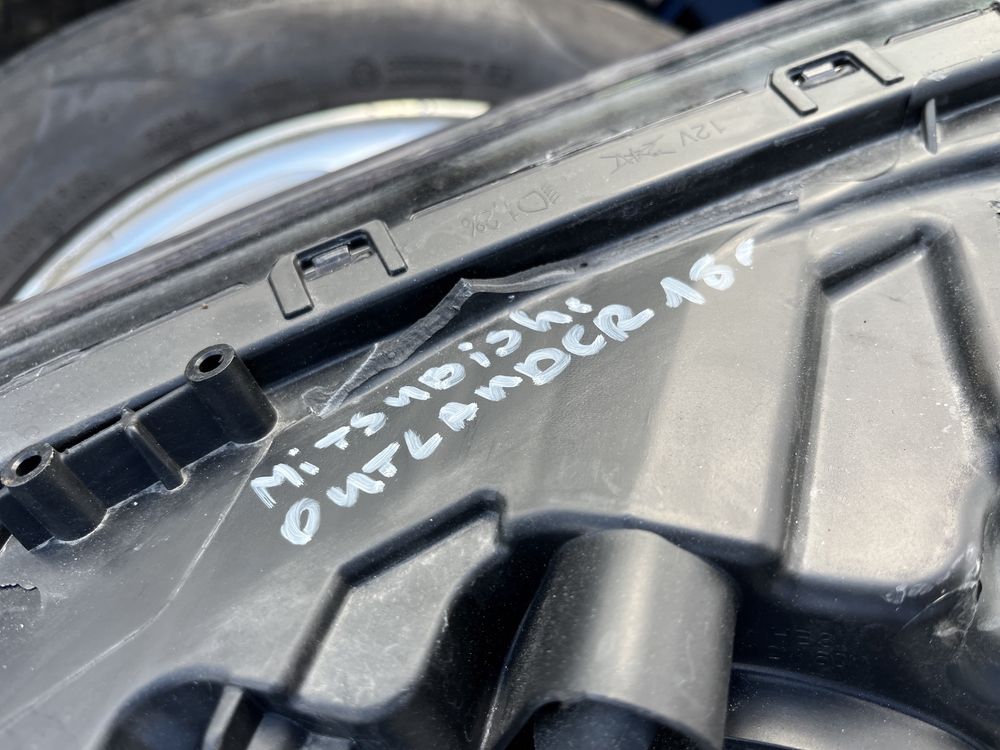 Ляв и десен фар Mitsubishi Outlander 2013-2021
