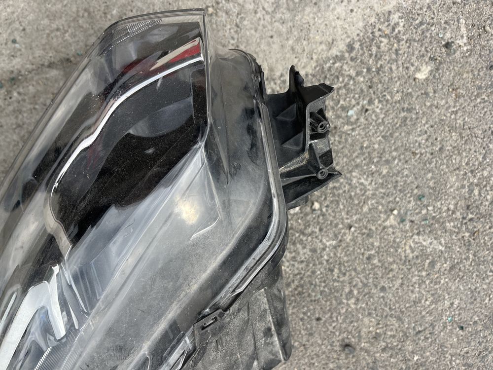 Фар Toyota Proace