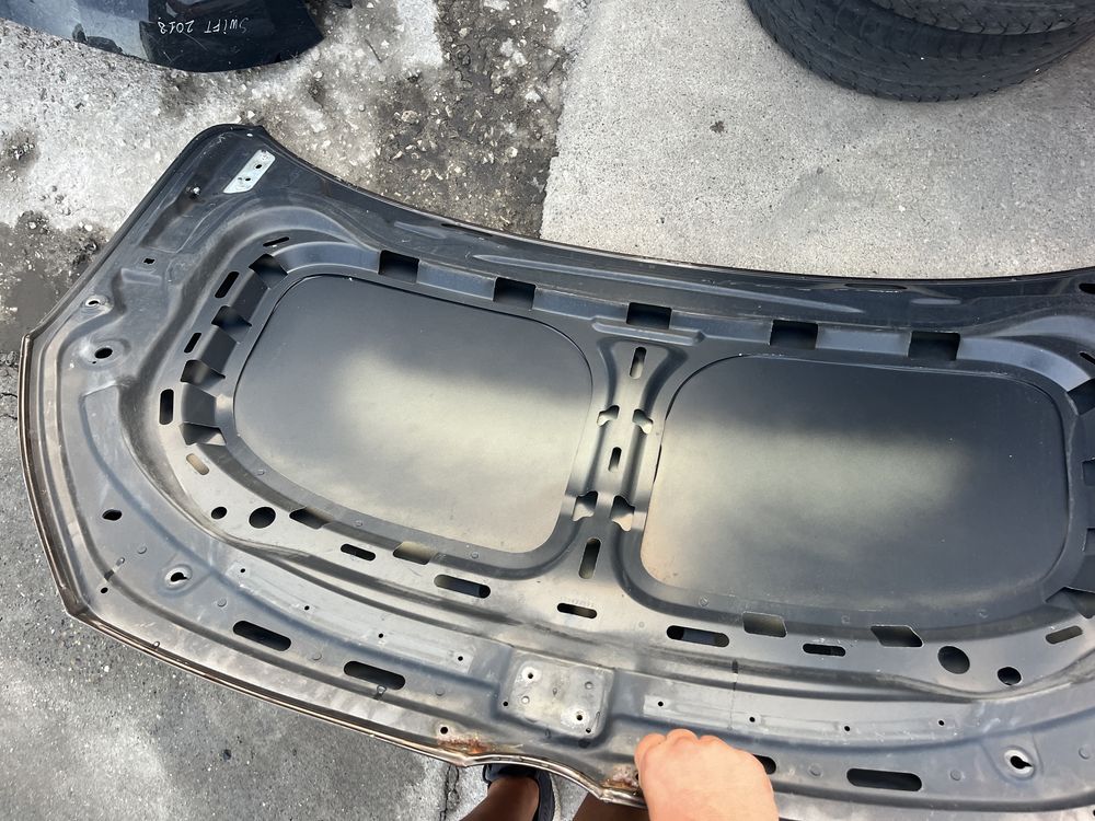 Капак VW Golf 7