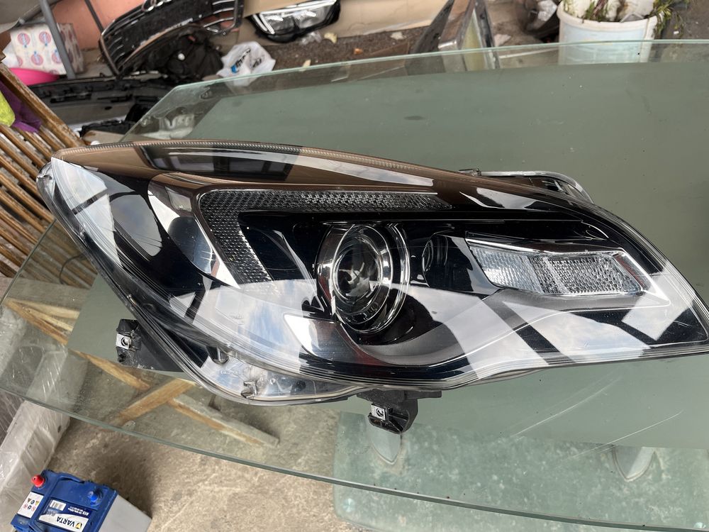 Фар Opel Insignia Ляв и десен