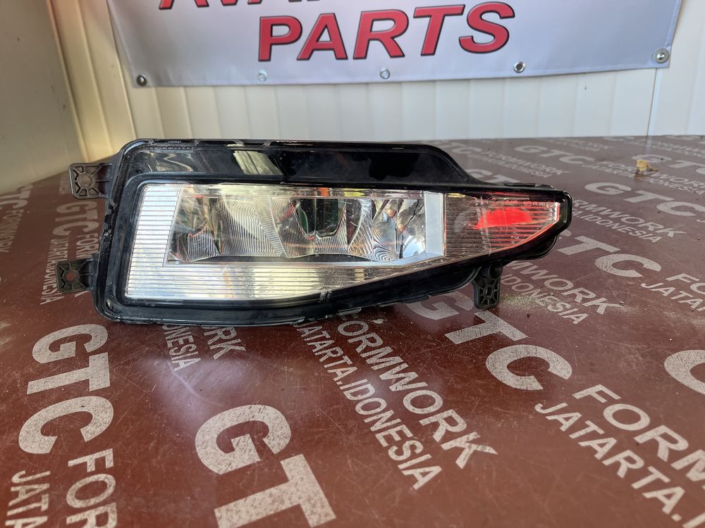 Халоген Volkswagen Passat B8 2019-