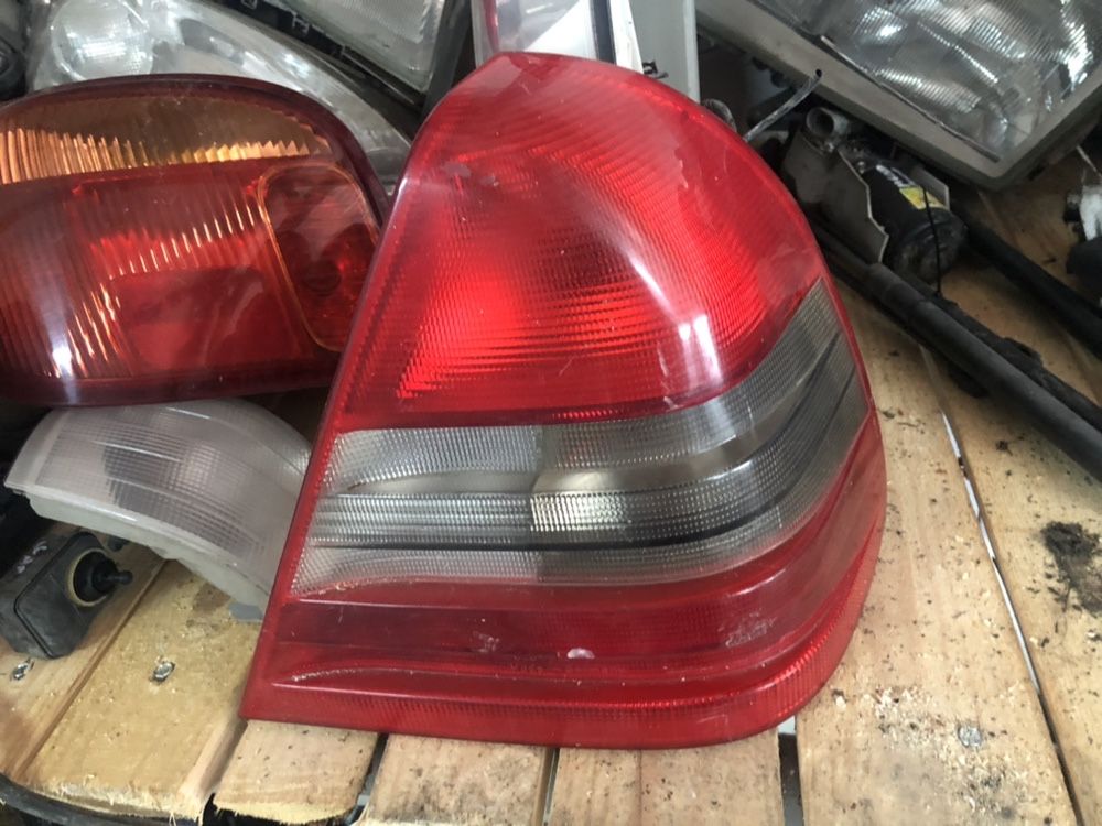 Стопове Mercedes C klas