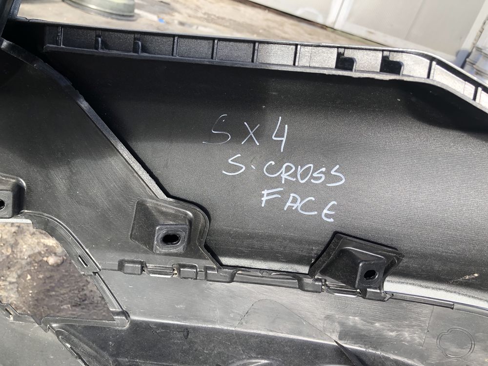 Предна броня Suzuki SX4 оригинална 3 бр