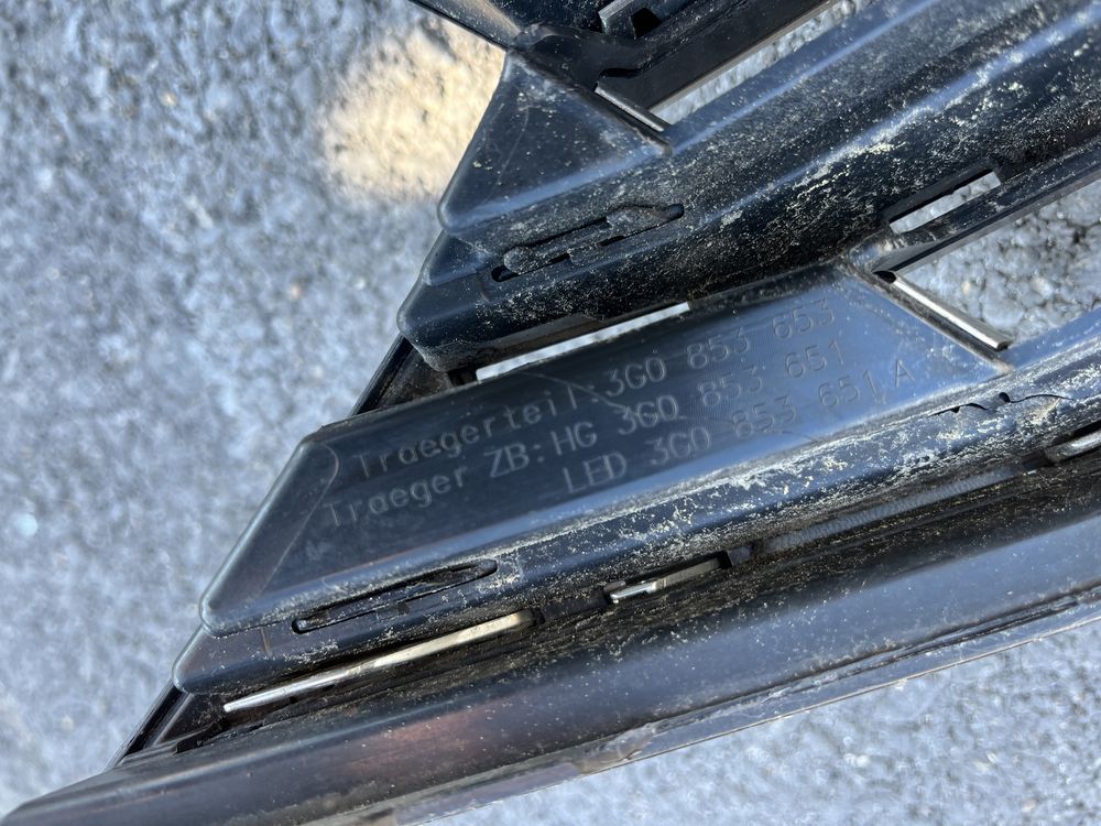 Решетка Volkswagen Passat B8 2бр