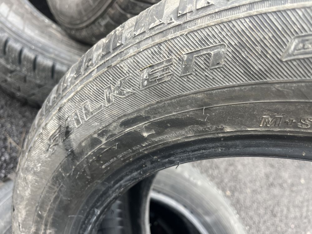 Гуми 215 60 17 Falken