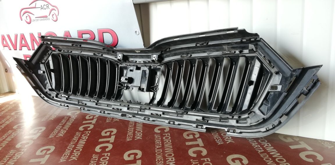 Радиаторна решетка Skoda Octavia 4 2020-