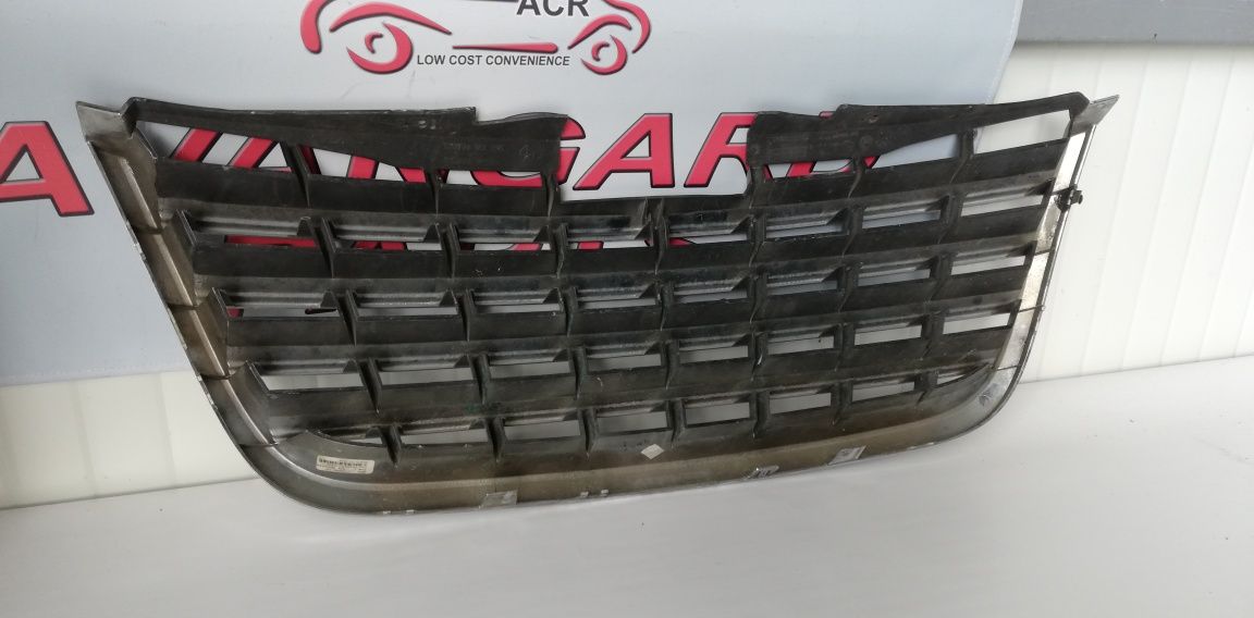 Предна решетка Chrysler Town Country 5