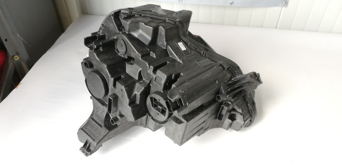 Десен фар Citroen C4 3 2020-