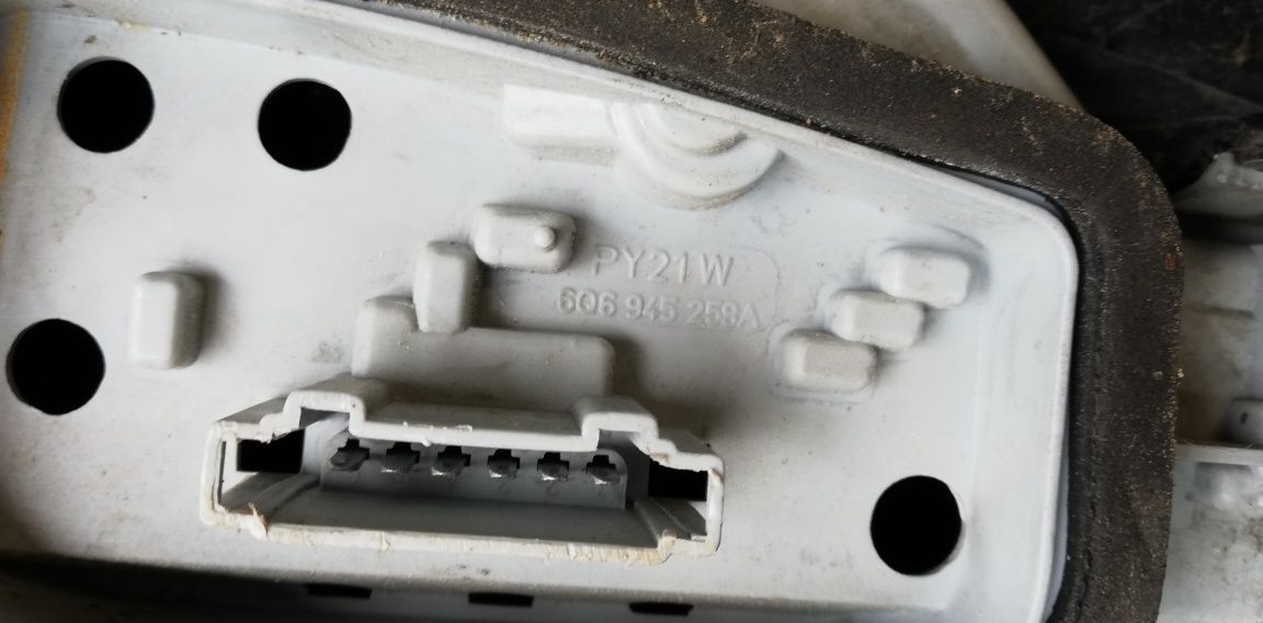 Десен стоп Volkswagen Polo 4 9N 2002-2007