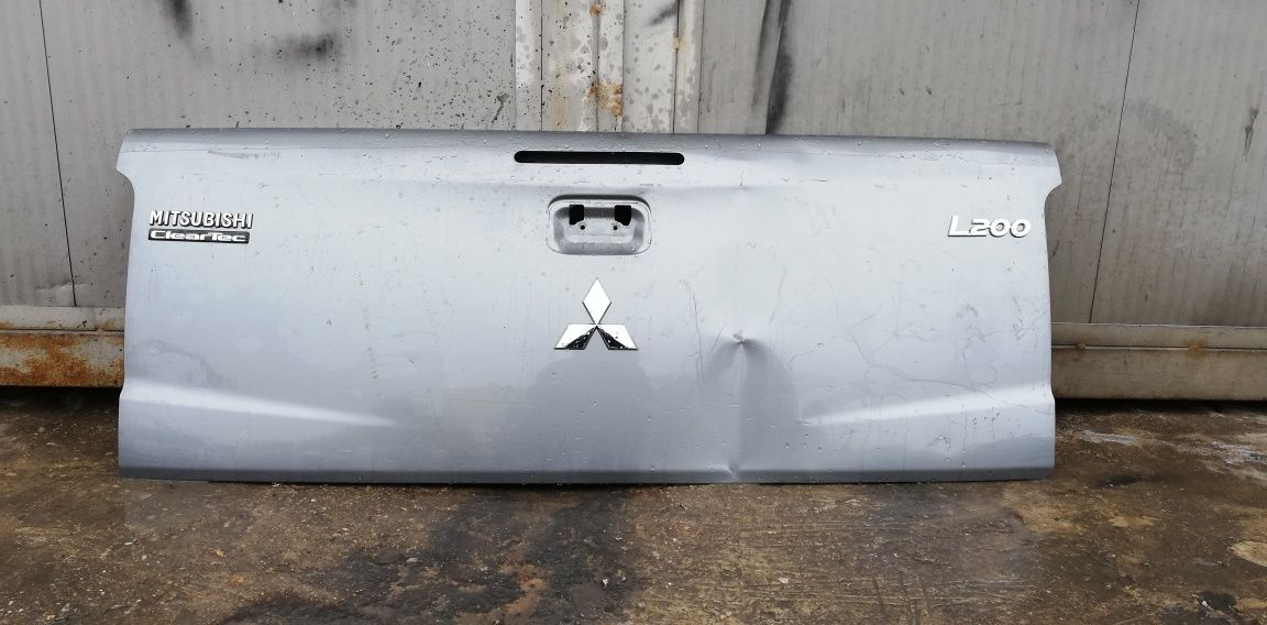 2 броя заден капак/врата от багажник пикап Mitsubishi L200 ClearTec