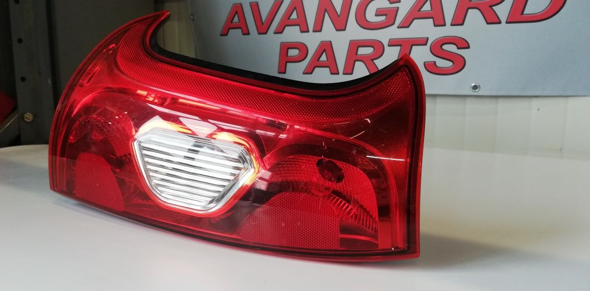 Ляв стоп Fiat Panda 319 2011-