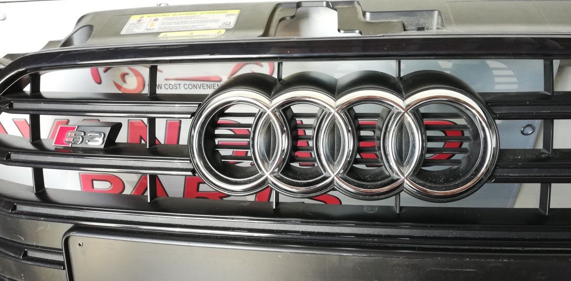 2 броя предна решетка Audi A3 S3 (2013-2020)