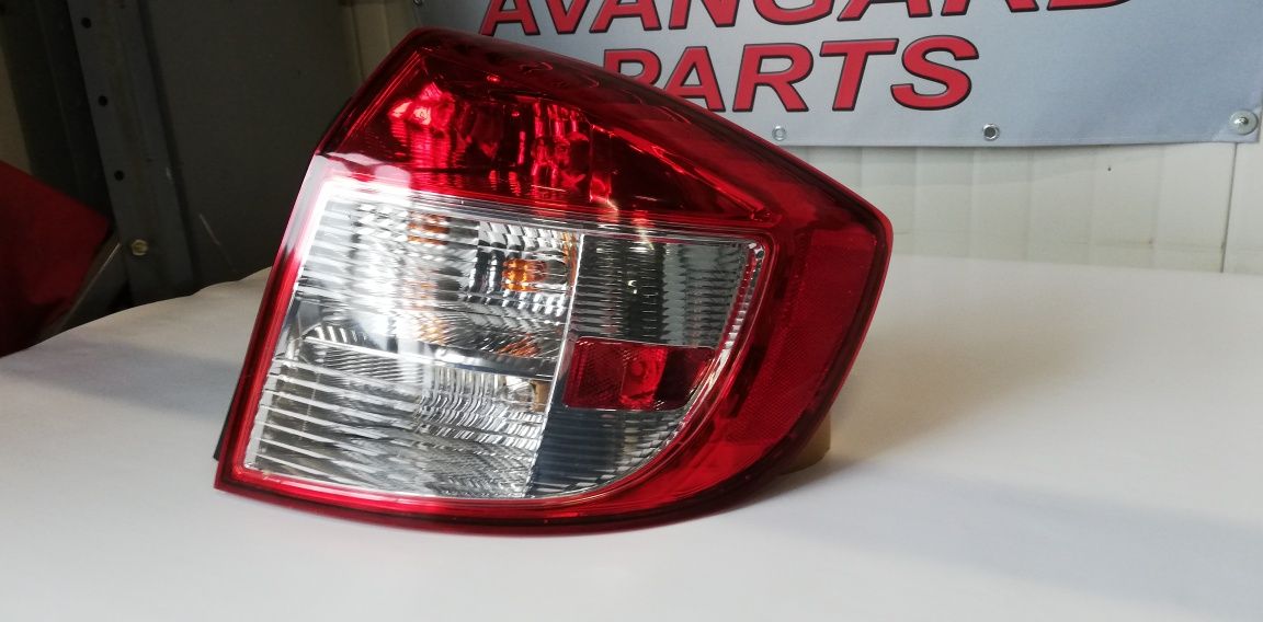Десен и ляв стоп Suzuki SX-4 2008-