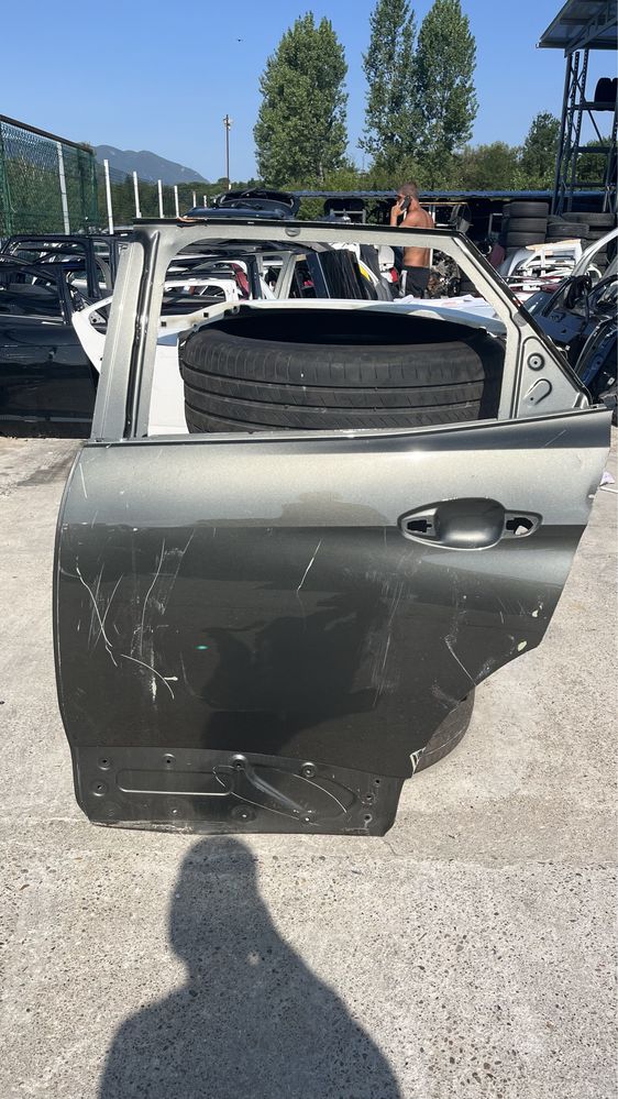 3 бр. задна лява и 1 бр. задна дясна врата Peugeot 3008 2 (2016-2019)