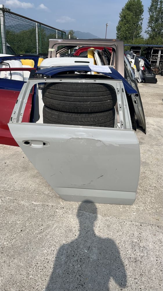 3 броя задна дясна врата Skoda Octavia 3