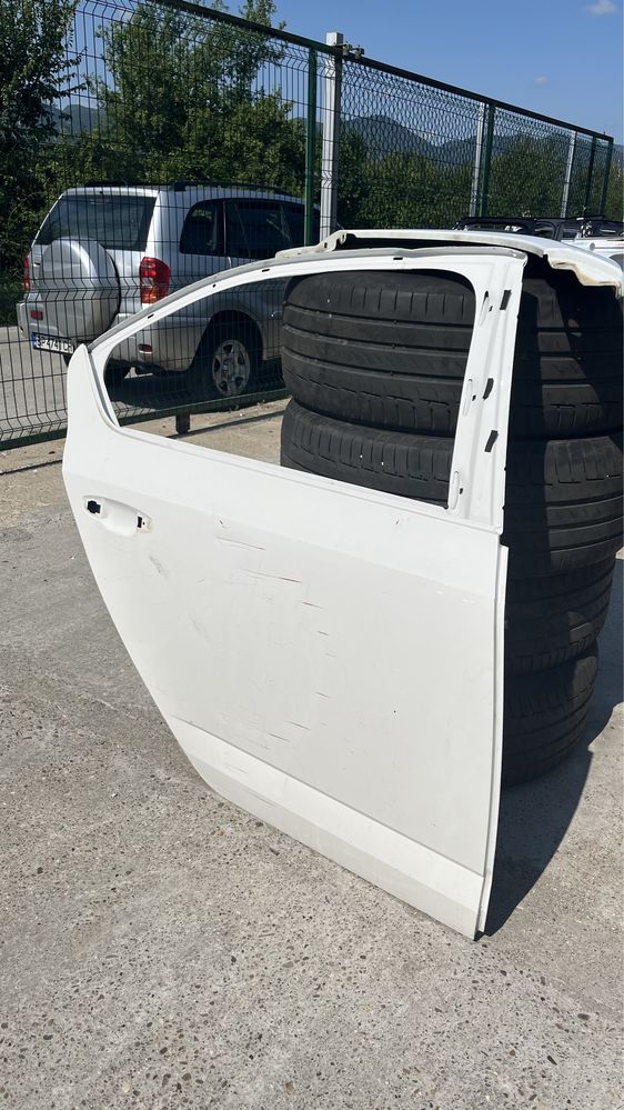 3 броя задна дясна врата Skoda Octavia 3