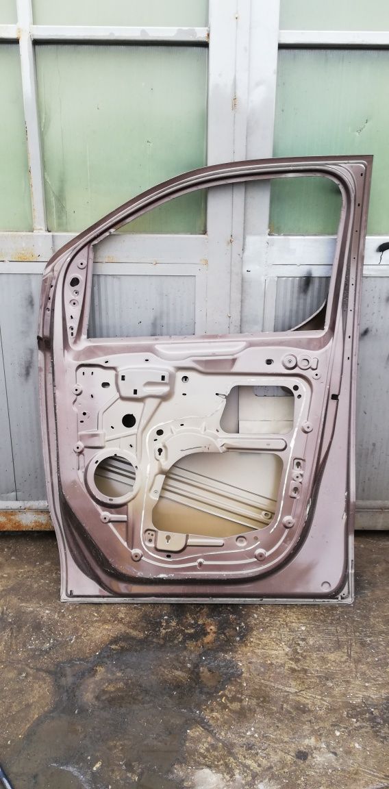 Предна дясна и 2 броя задна дясна врати Citroen Jumpy/Toyota Proace