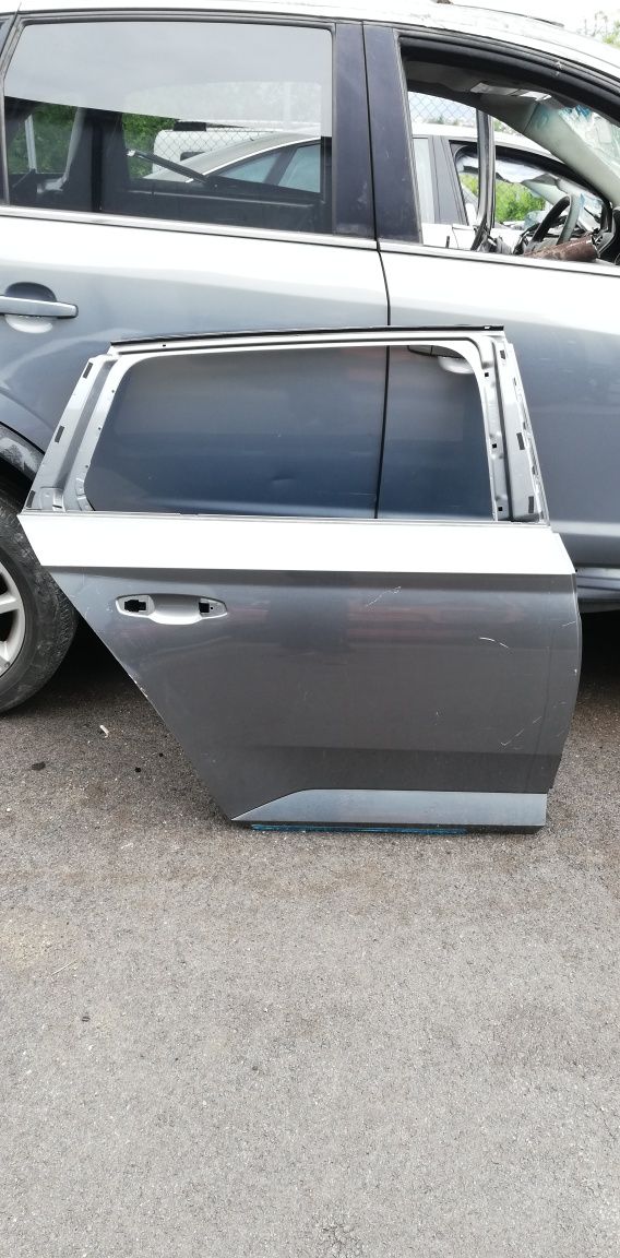 Предни и задни врати Skoda Superb 3 (2015-2024)