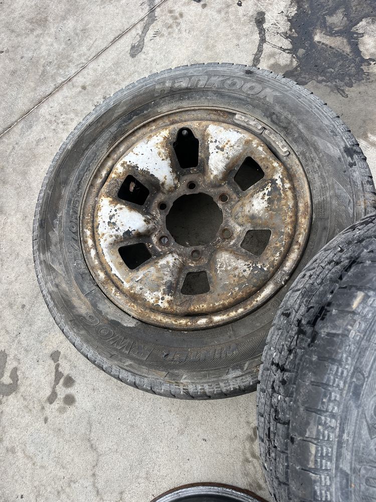 3 броя джанти Toyota Hiace