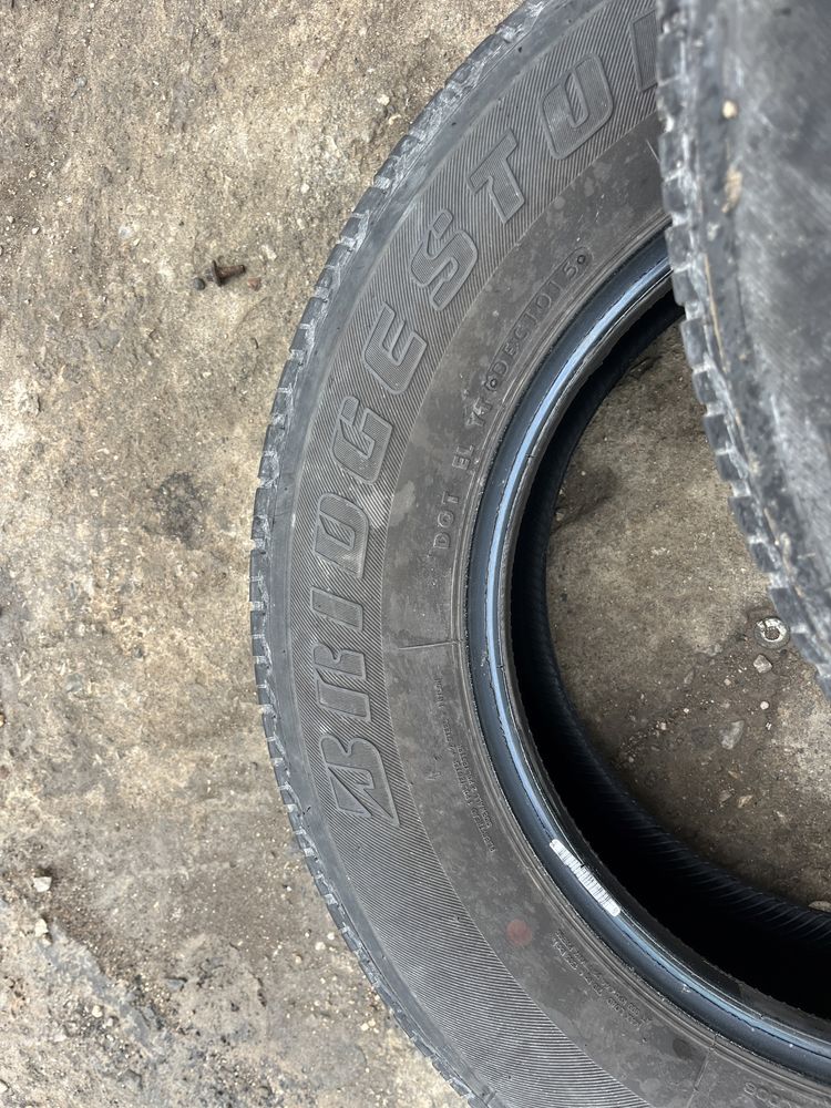Гуми 205 70 15 Bridgestone