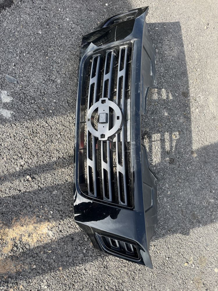 Решетка Nissan Navara 4 2бр