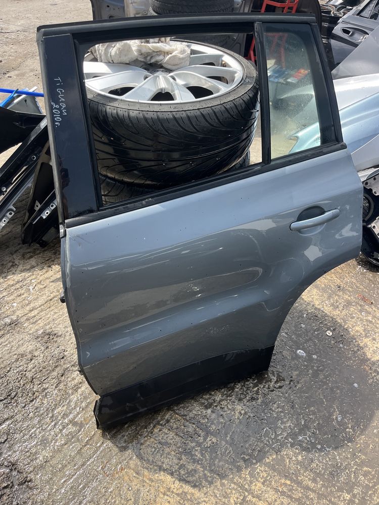 2 броя задна лява и 1 брой предна лява врата Volkswagen Tiguan 2007-2016