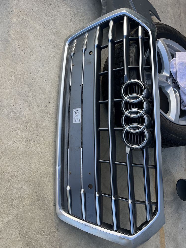 Решетка Audi Q5 2016- 2бр