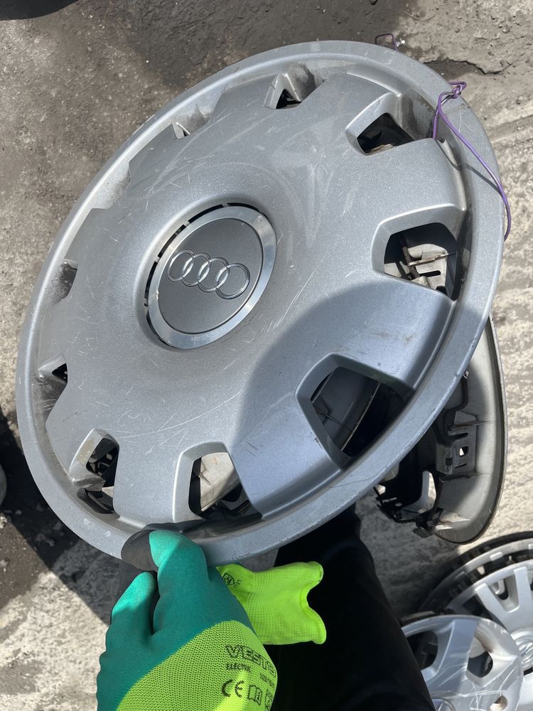 Тасове Audi 16