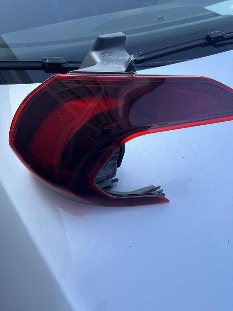 Стоп Peugeot 2008 2019г