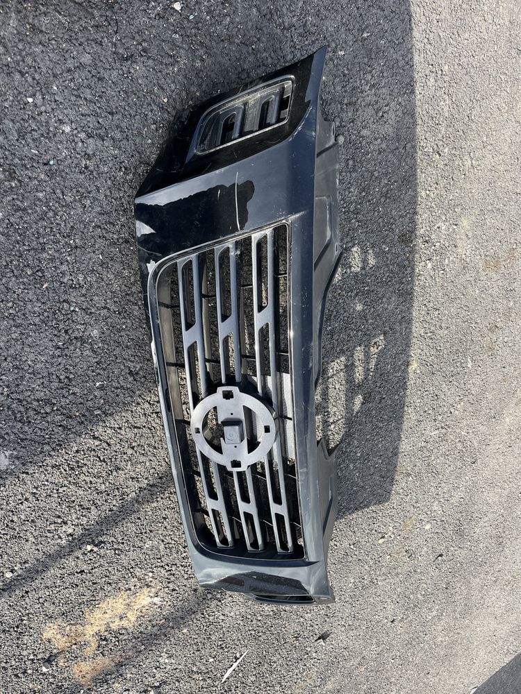 Решетка Nissan Navara 4 2бр