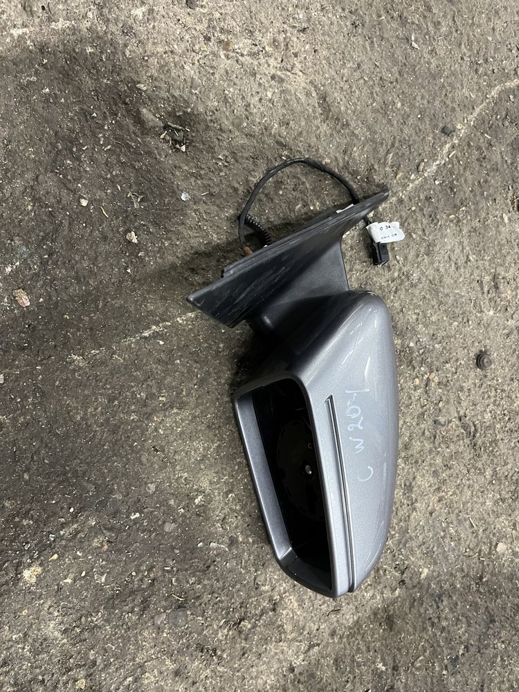 Огледало Mercedes W 204 C Klass