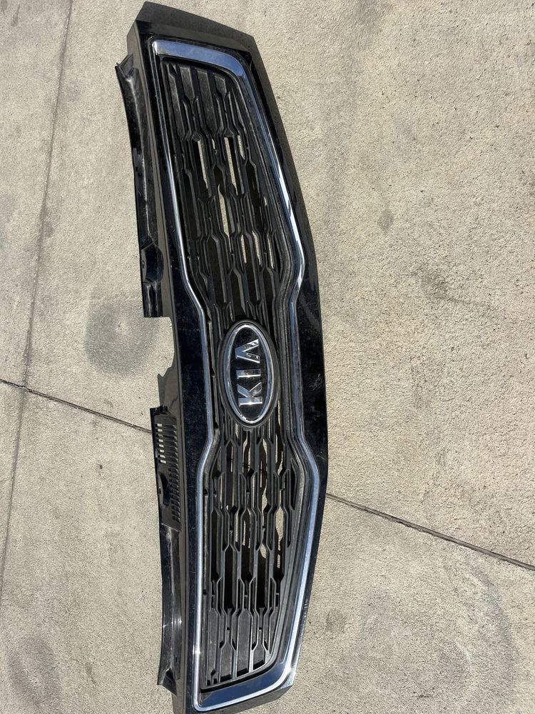 Решетка Kia Ceed 2011 Face