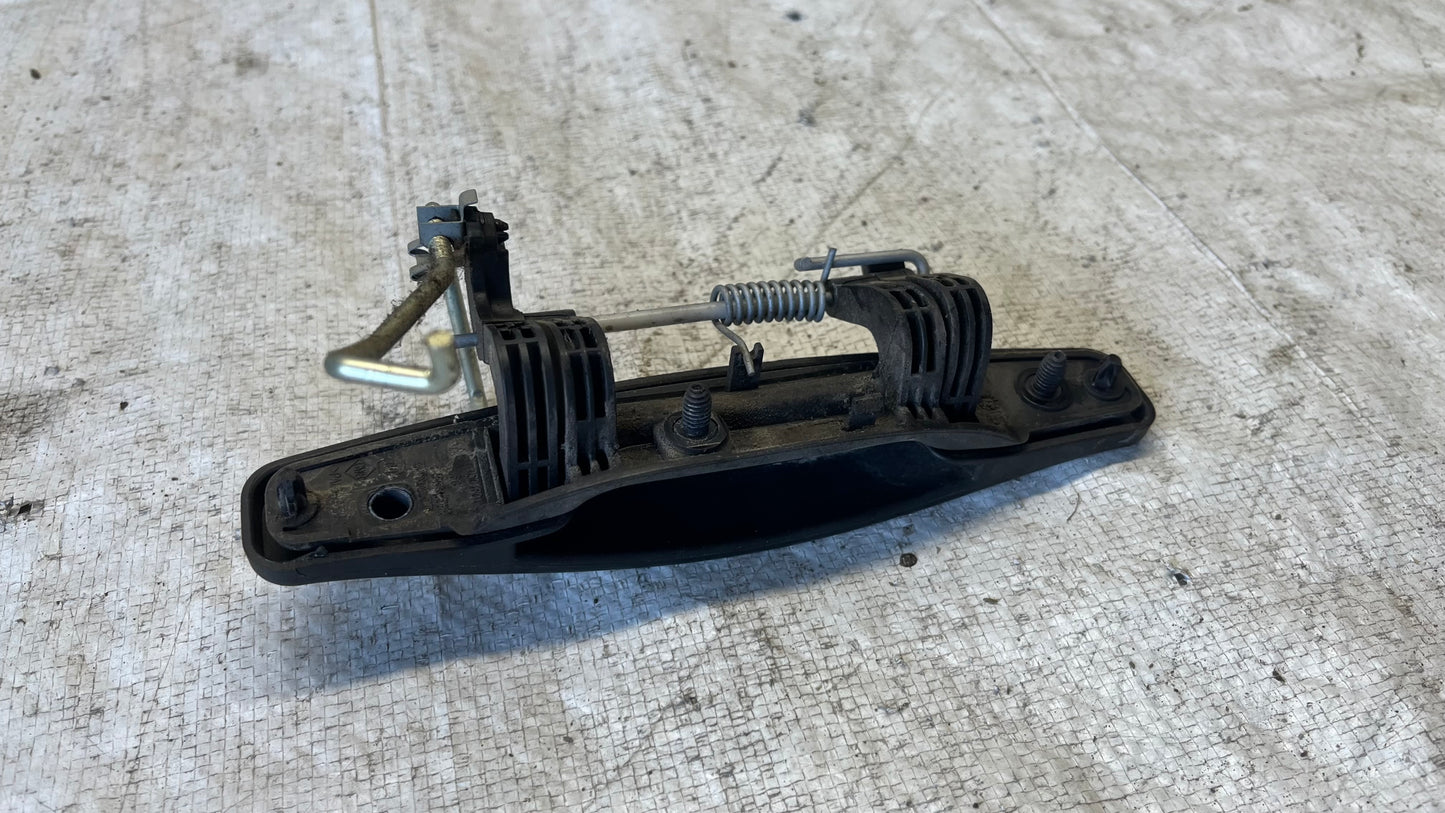 Dacia Duster външна дръжка