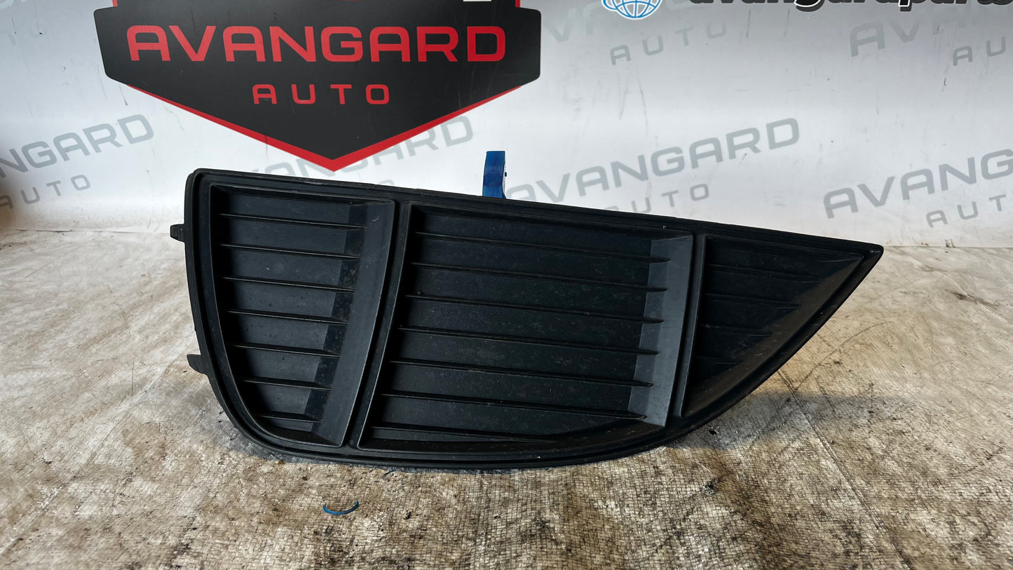 Seat Alhambra 11- решетка предна дясна