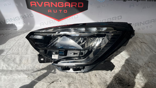 Renault Clio 5 ляв фар