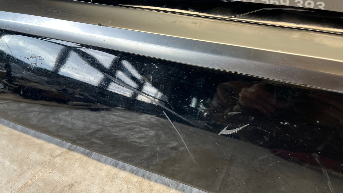 Hyundai Santa Fe 19- декоративна лайстна предна дясна врата