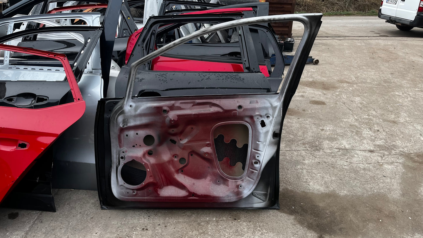 Volkswagen Golf 7 предна дясна врата