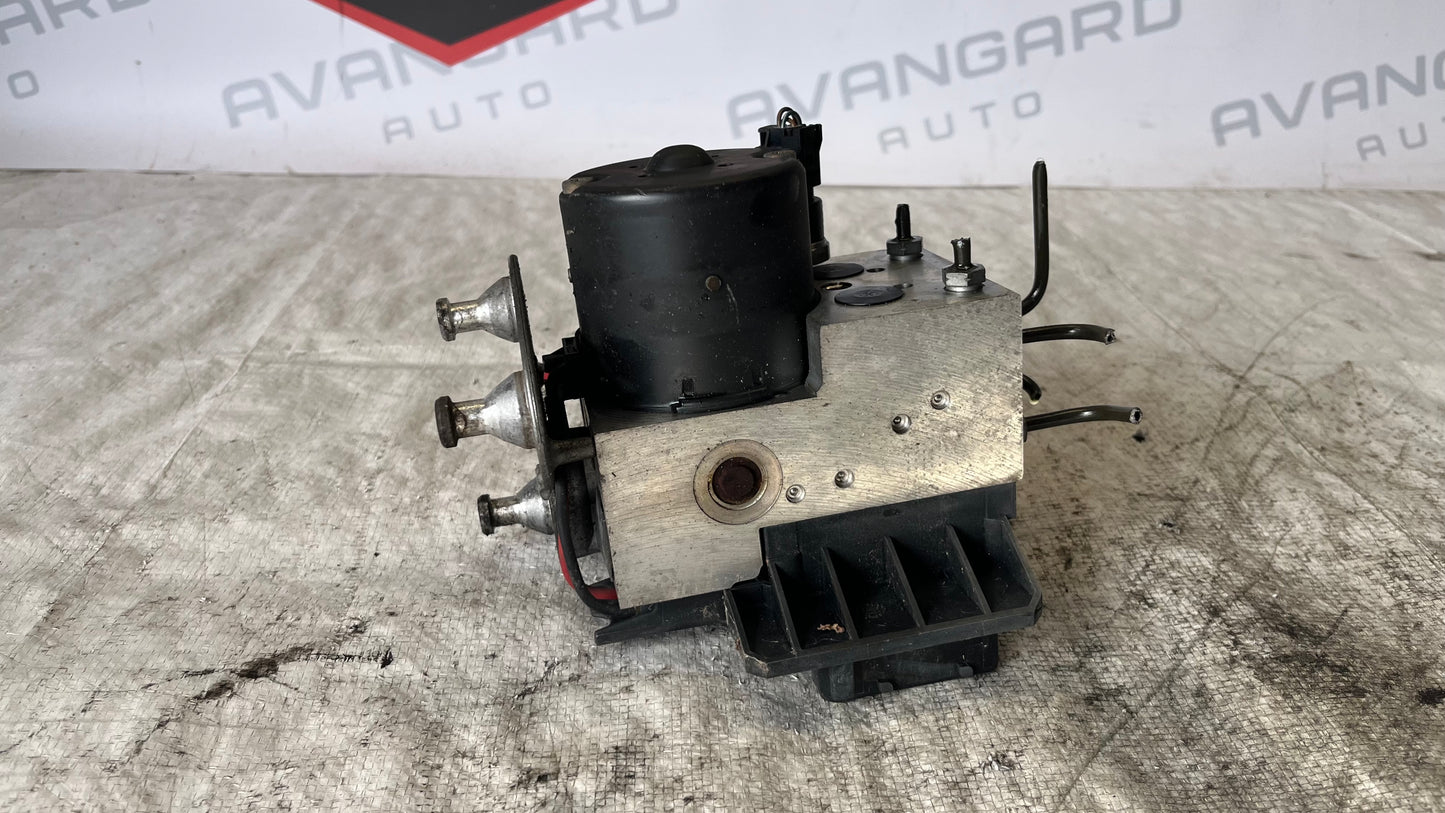 Mercedes E W210 ABS помпа