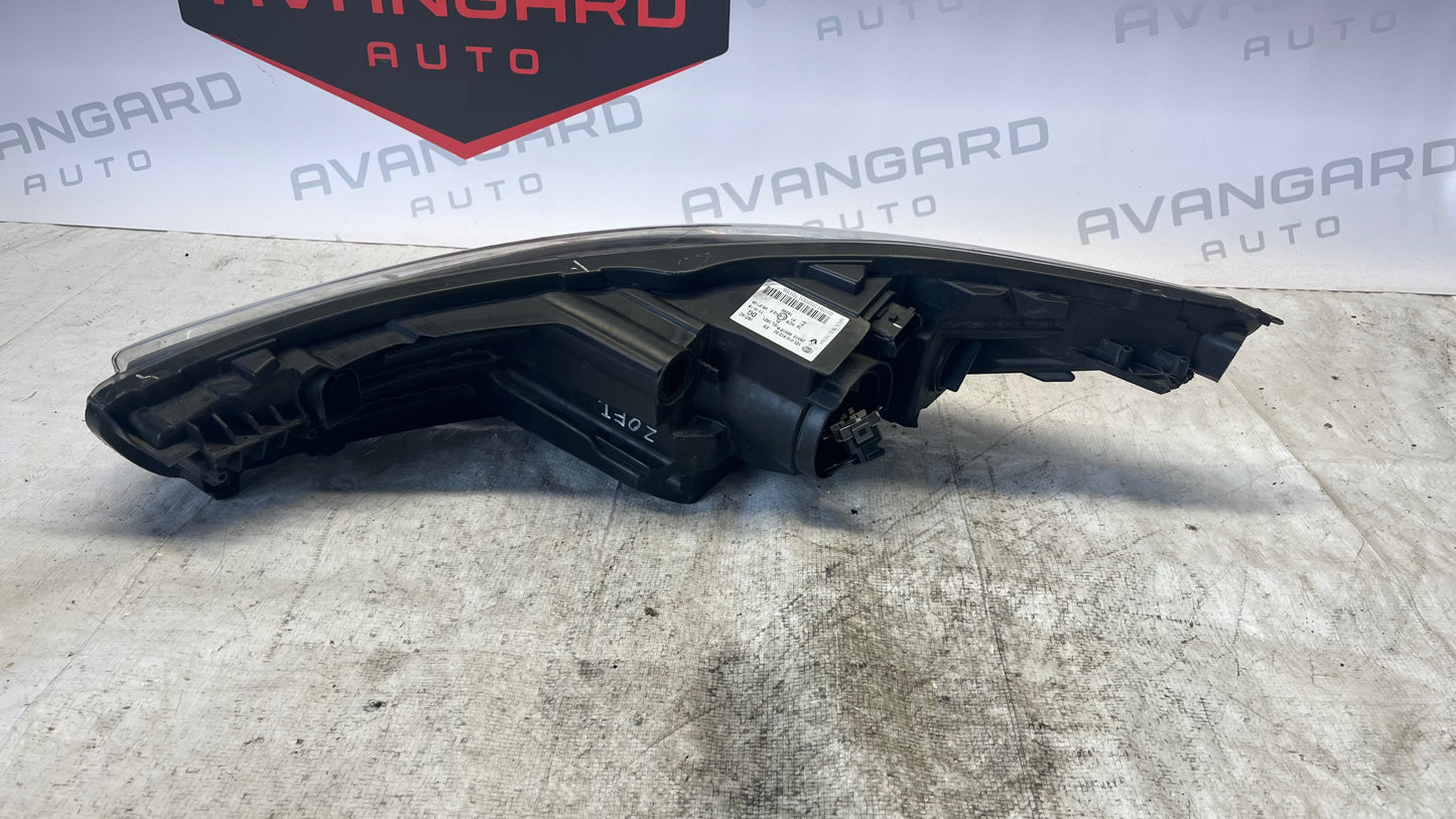 Renault Zoe десен фар