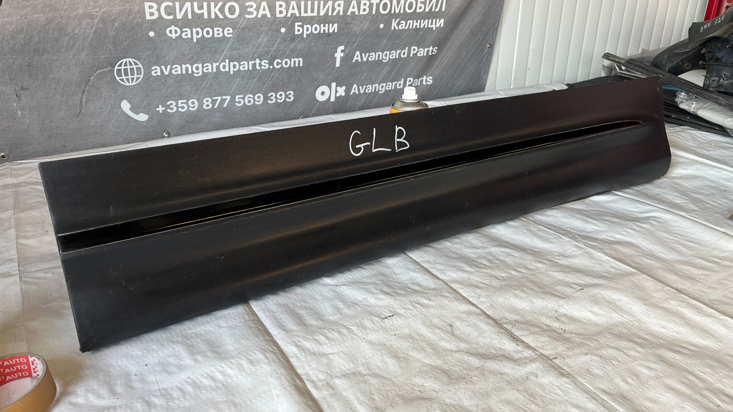 Декоративна лайстна за предна дясна врата Mercedes GLB X247 2019-