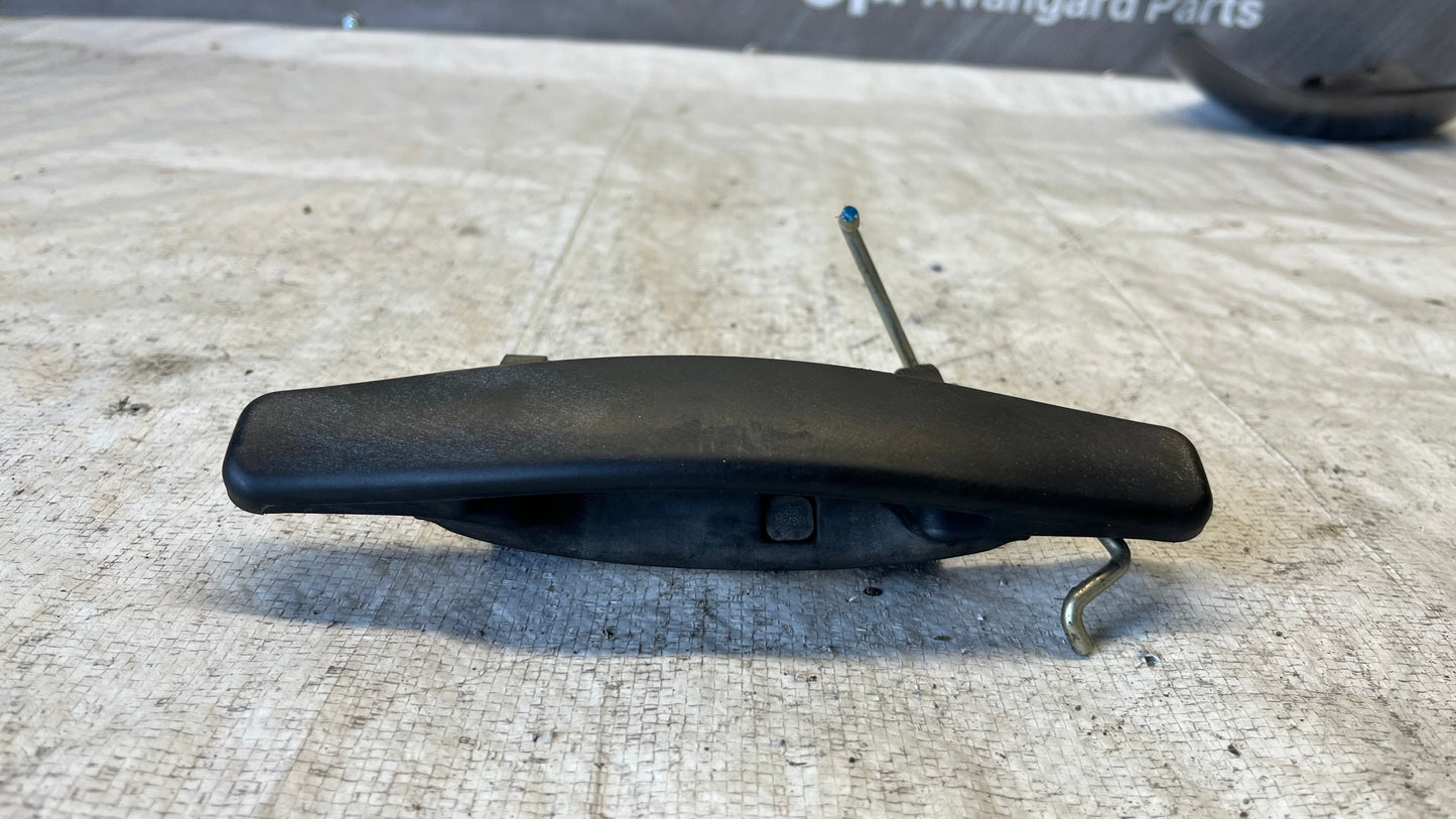 Dacia Duster външна дръжка